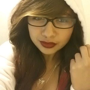 Meet your Posher, Julieta